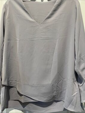 Women's V-Neck Layered Hem Blouse in Light Gray - ruffled sleeve